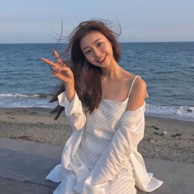 女生头像海边高清图片