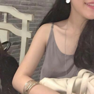 女生头像性感锁骨图片