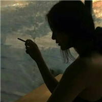 孤独一个人抽烟伤感女生头像图片